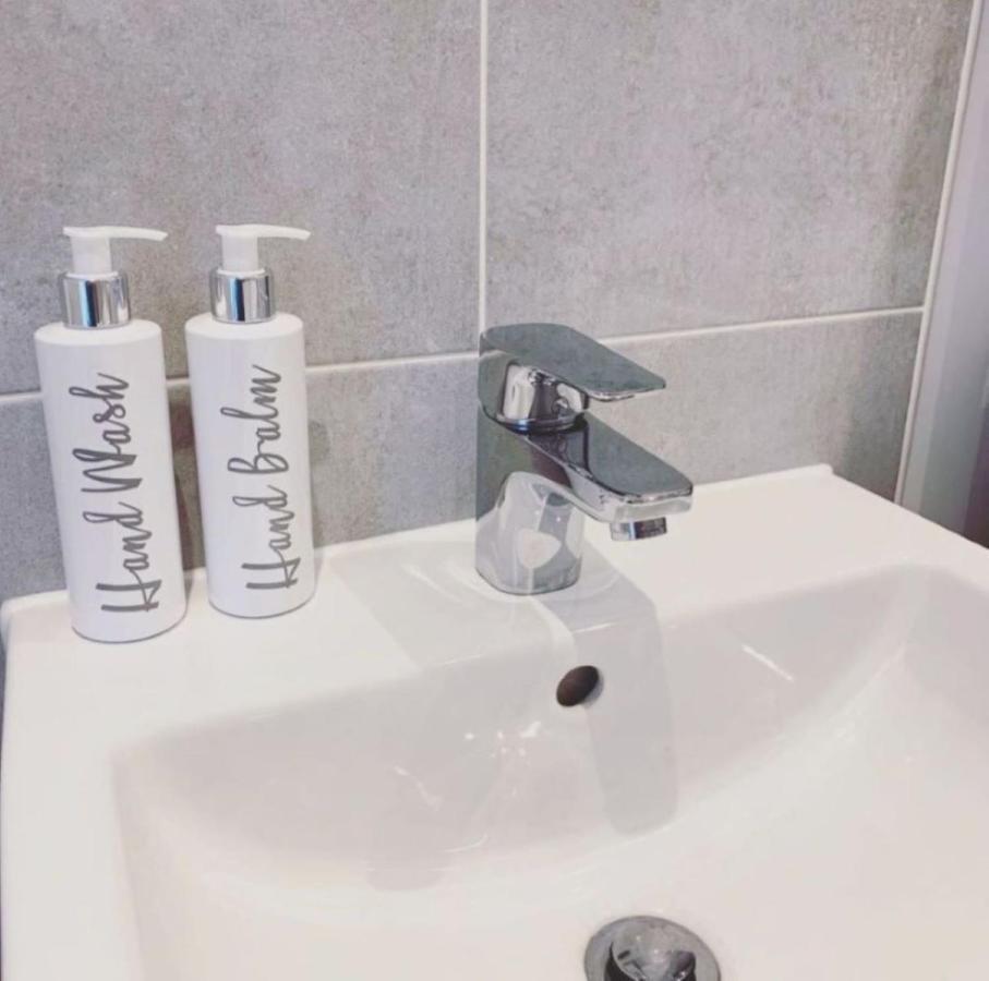 Queens Quarter Townhouse 1 Belfast Ngoại thất bức ảnh